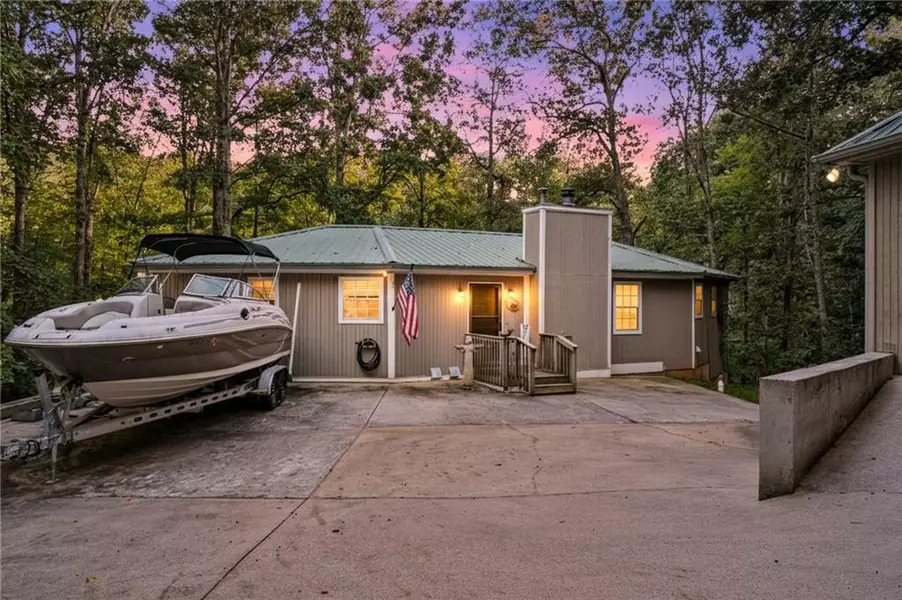 9320 Chestatee CT, Gainesville, GA 30506