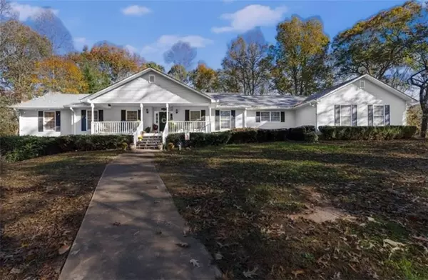 305 Mountain Brook RD, Dawsonville, GA 30534