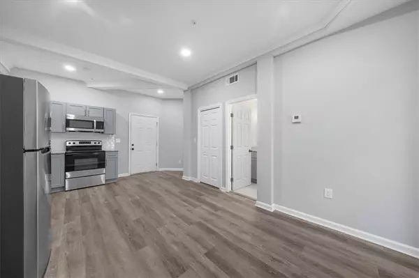 Sandy Springs, GA 30342,5399 Northland DR NE #204