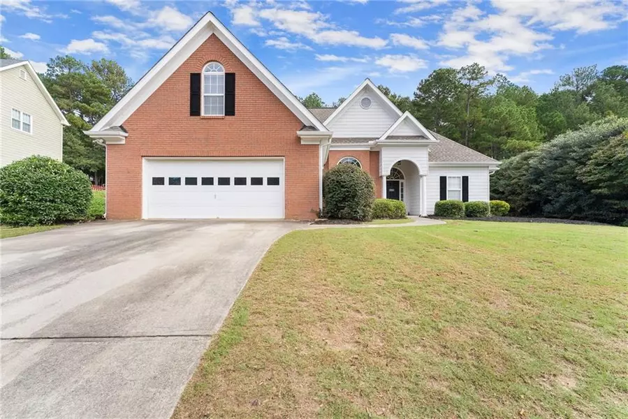 642 Shady Willow LN, Loganville, GA 30052