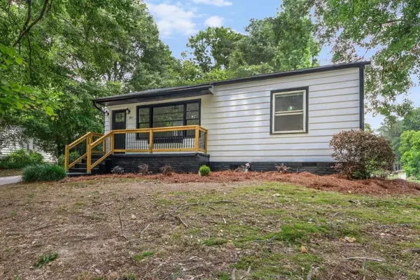 Marietta, GA 30062,697 Tom Read DR