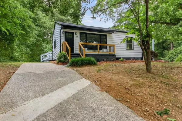 Marietta, GA 30062,697 Tom Read DR