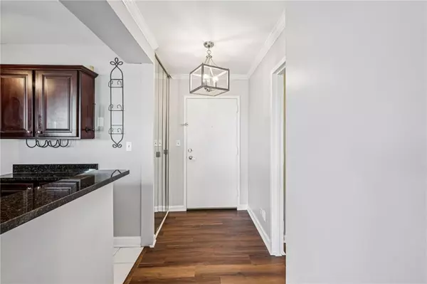 Atlanta, GA 30308,620 Peachtree ST NE #706