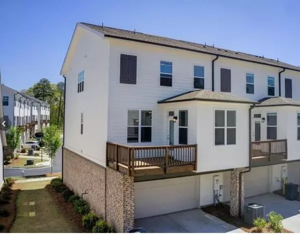 Peachtree Corners, GA 30092,4408 River Trail DR #382