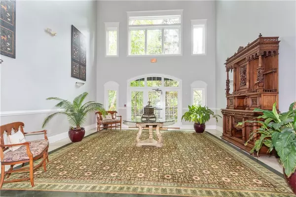 Atlanta, GA 30305,424 Lindbergh DR NE #208