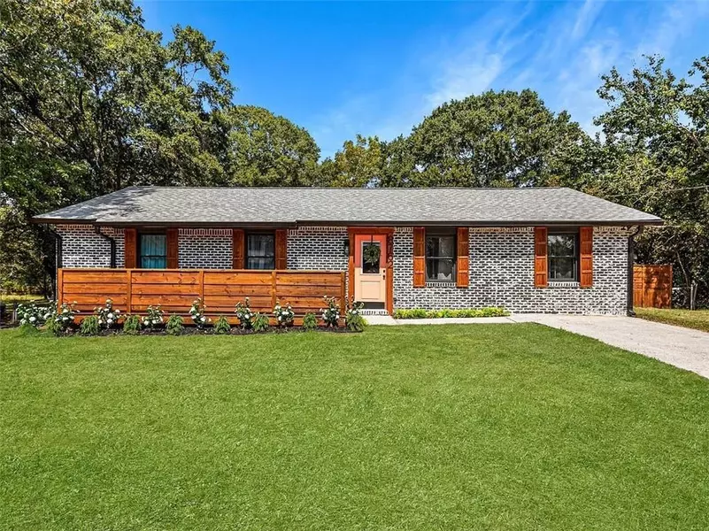 8762 East Bourne DR, Jonesboro, GA 30238