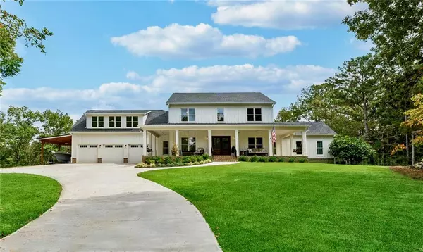 38 Mountain Ridge RD NE, White, GA 30184