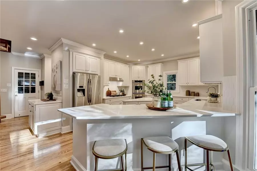 1595 Northcliff TRCE, Roswell, GA 30076