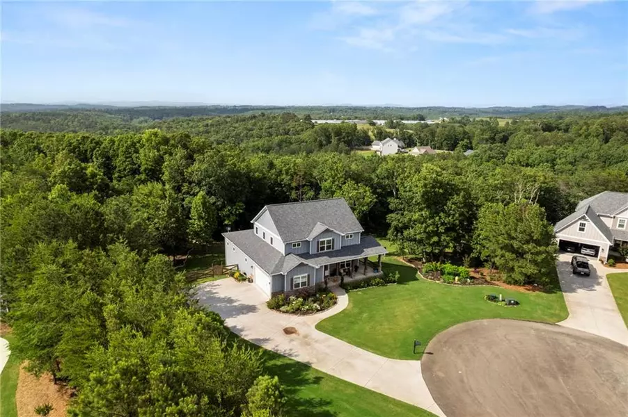 175 Stoneledge TRCE, Jasper, GA 30143