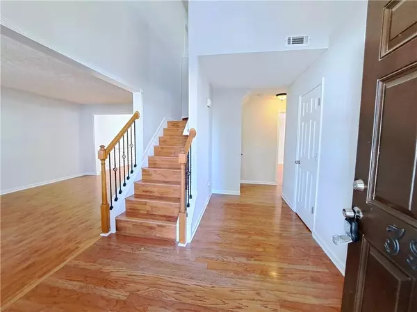 Suwanee, GA 30024,3940 Crescent Walk LN