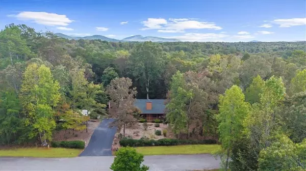 105 Oak View TRL, Cleveland, GA 30528