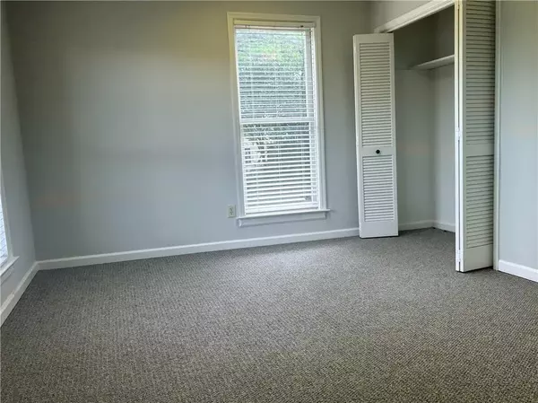 Marietta, GA 30066,2623 Sandy Plains RD #200