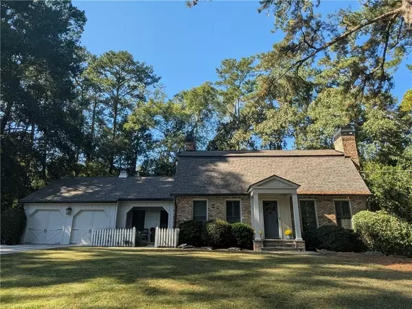 4220 Exeter Close NW, Atlanta, GA 30327