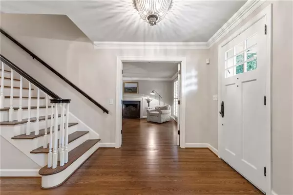 Atlanta, GA 30327,4220 Exeter Close NW