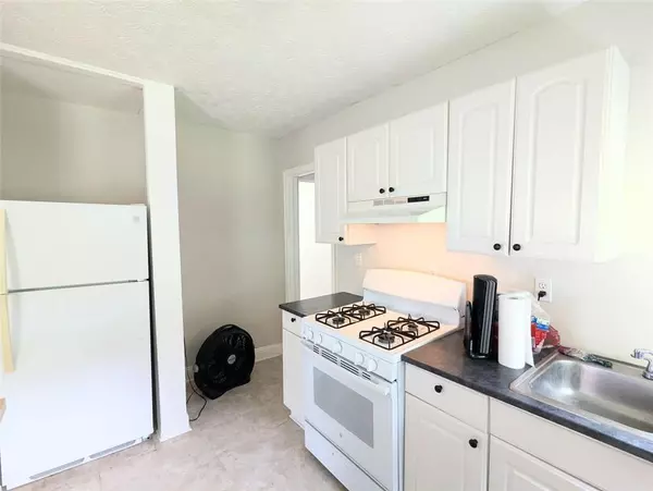 East Point, GA 30344,1954 W TAYLOR AVE