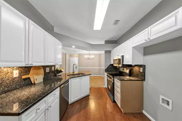 Alpharetta, GA 30004,513 Sandringham DR