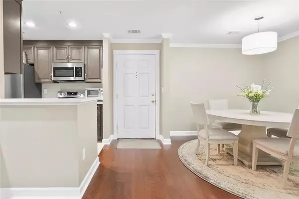Atlanta, GA 30324,28206 Plantation DR NE #206
