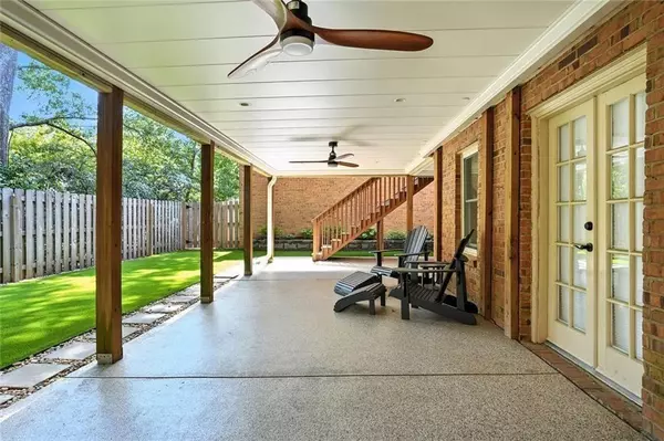 Dunwoody, GA 30338,1275 Fairfield E