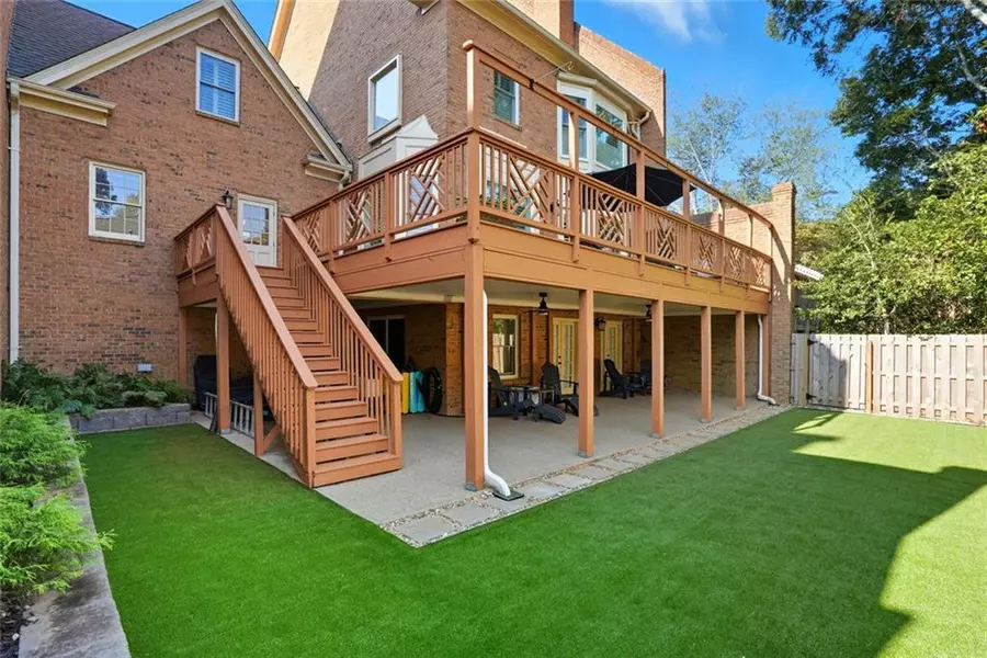 1275 Fairfield E, Dunwoody, GA 30338