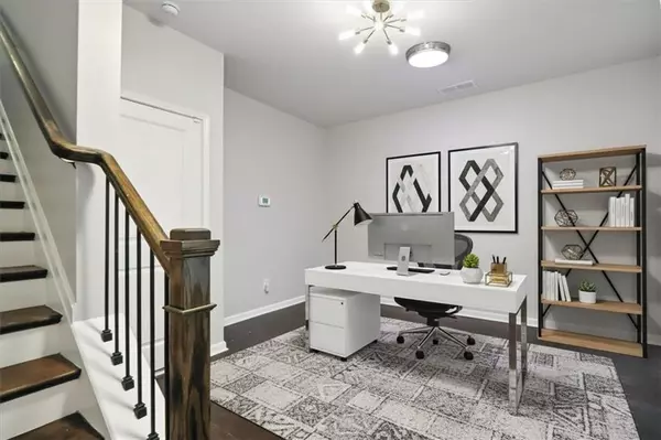 Atlanta, GA 30324,615 Broadview PL NE