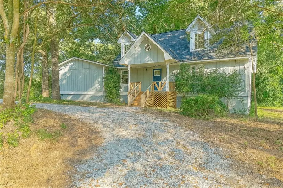 23 Club DR, Locust Grove, GA 30248