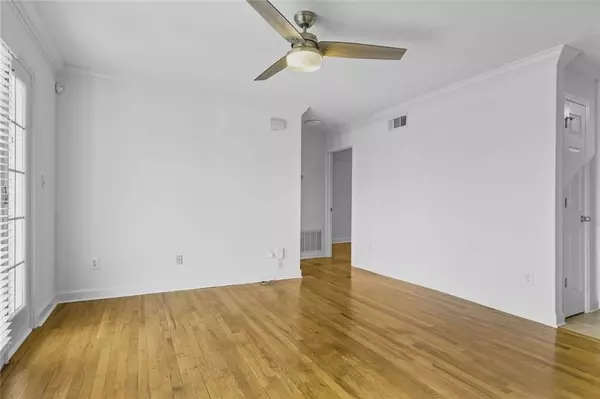 Atlanta, GA 30306,869 Briarcliff RD NE #B11