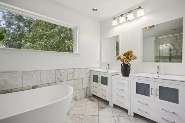 Peachtree Corners, GA 30092,4102 Ailey CT