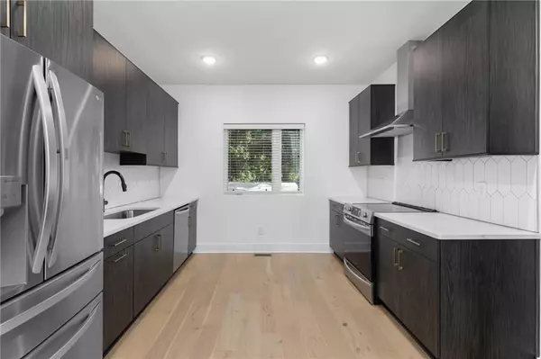Atlanta, GA 30317,1438 Walker PL SE