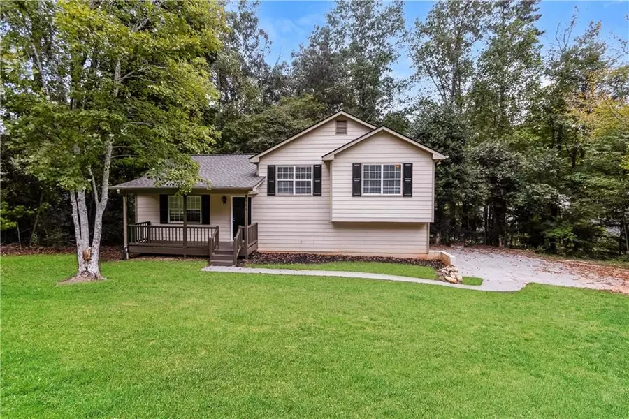 498 Remington LN, Acworth, GA 30101