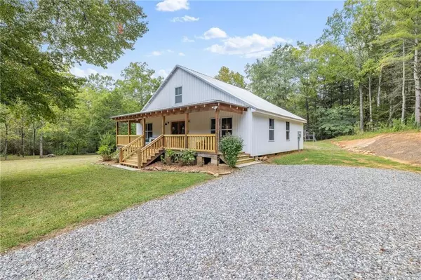Clarkesville, GA 30523,385 Amys RD