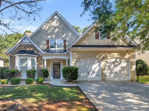 2320 McIntosh DR, Locust Grove, GA 30248