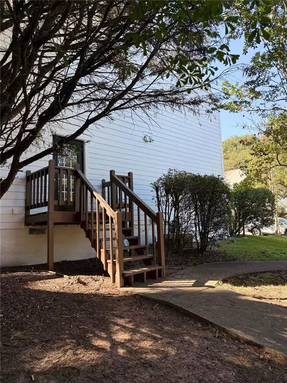 Kennesaw, GA 30144,1851 GRANT CT NW