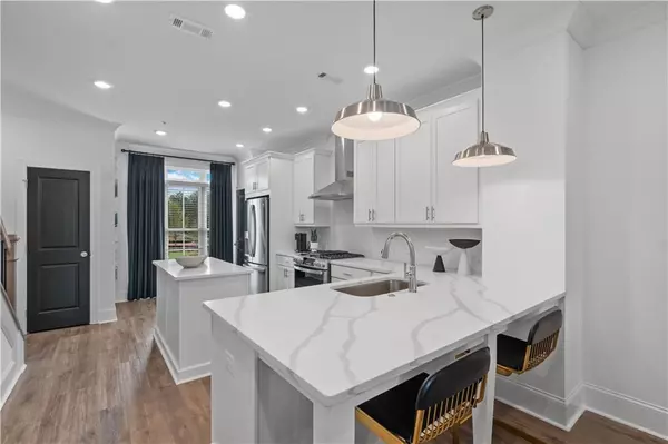 Johns Creek, GA 30022,1005 Crown Oak ST #44