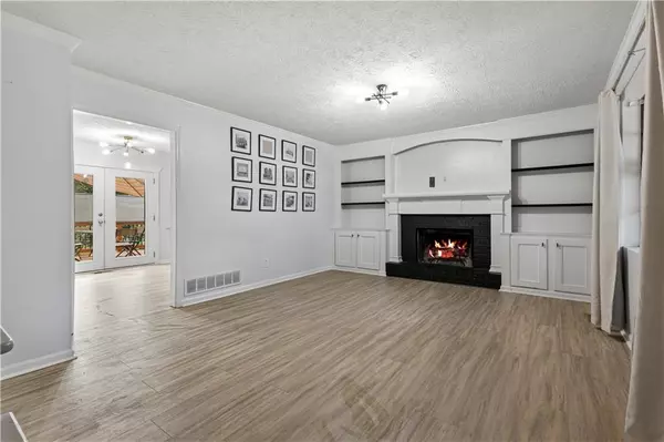 Marietta, GA 30008,1702 Merry Oak RD SW