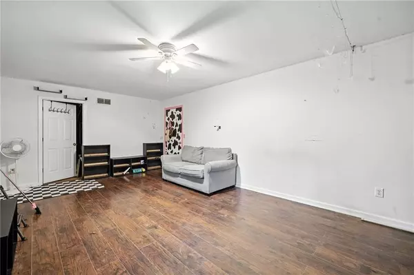 Acworth, GA 30101,2740 Lake Park RDG W