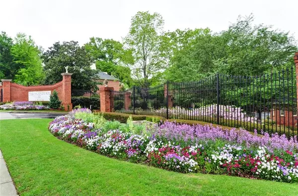 25316 Plantation DR NE #316, Atlanta, GA 30324
