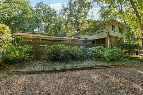 Mableton, GA 30126,221 Shady LN SW