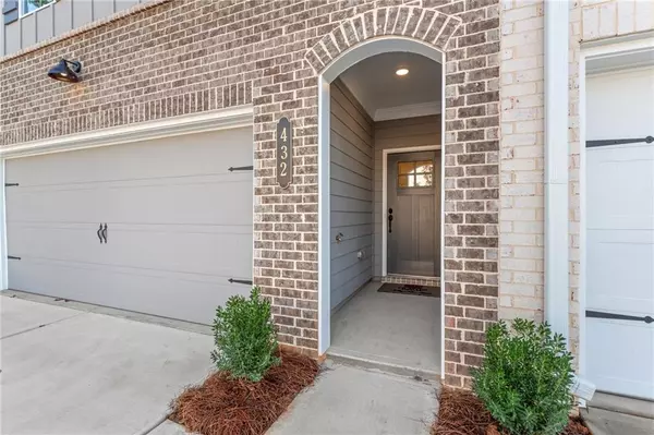 Lawrenceville, GA 30043,660 Sunstone LN