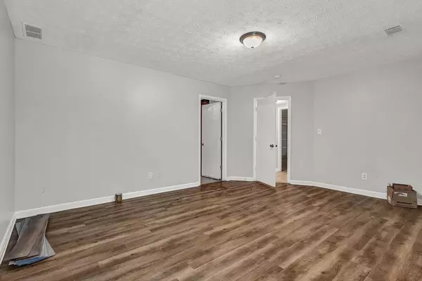 Rex, GA 30273,3189 Glen Hollow DR