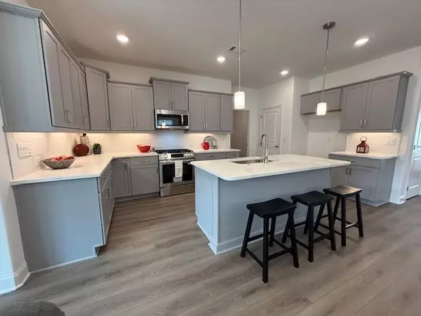 Hiram, GA 30141,108 English Barn WAY