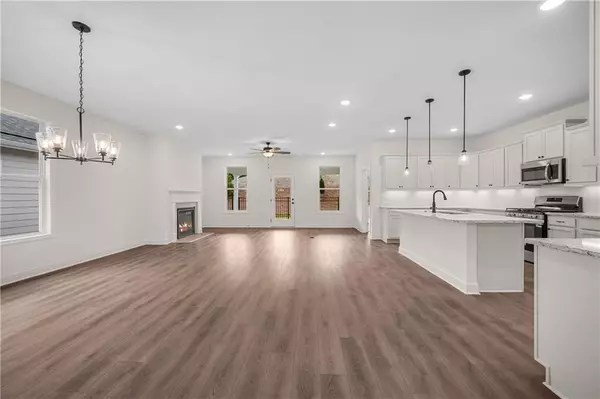 Hiram, GA 30141,76 English Barn WAY