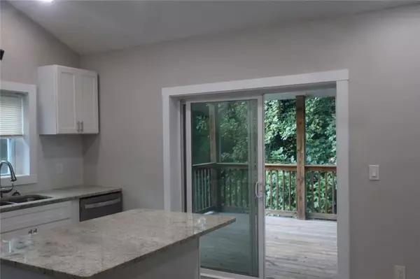 Atlanta, GA 30311,2025 Venetian DR SW