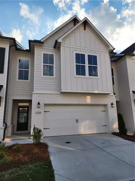 1235 Weatherway LN, Cumming, GA 30041