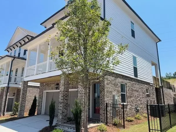 Cumming, GA 30040,653 Summit Hill WAY