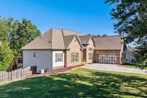 Flowery Branch, GA 30542,5739 Boulder Ridge CT