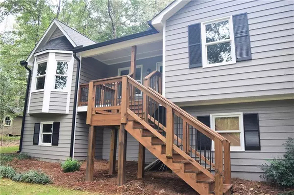 Canton, GA 30114,215 Lori LN