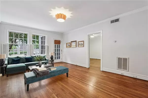 Atlanta, GA 30309,8 Collier RD #A1