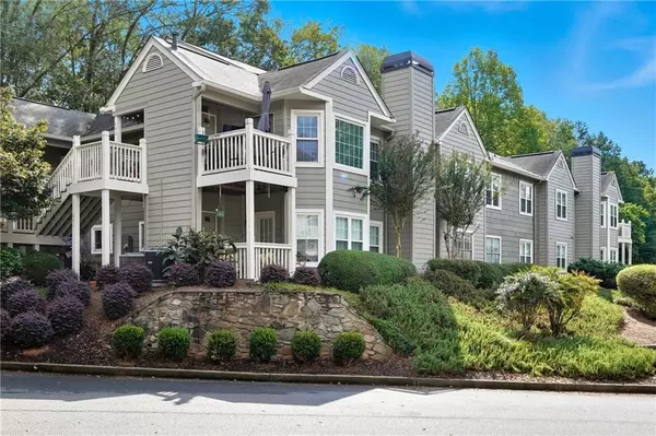 604 MILL POND RD #604, Roswell, GA 30076