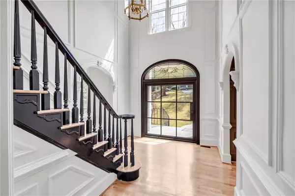 Atlanta, GA 30327,5390 Harrowood LN