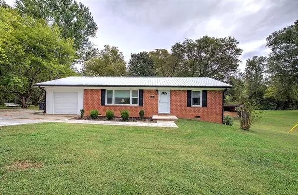 203 Burton DR, Calhoun, GA 30701